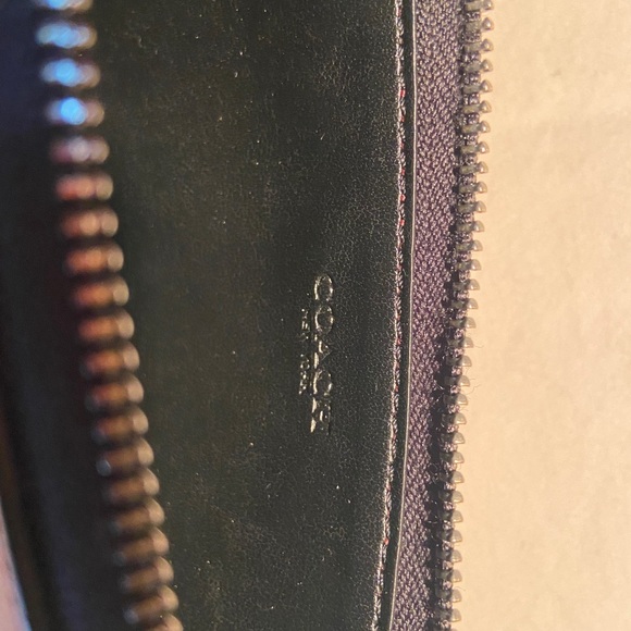 Men's Coach Wrist Wallet - Picture 3 of 3
